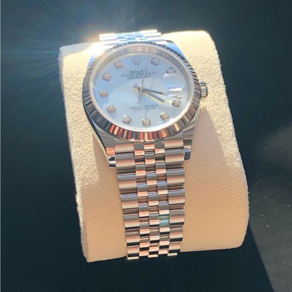 Rolex Datejust Watch - Picture 2 of 9
